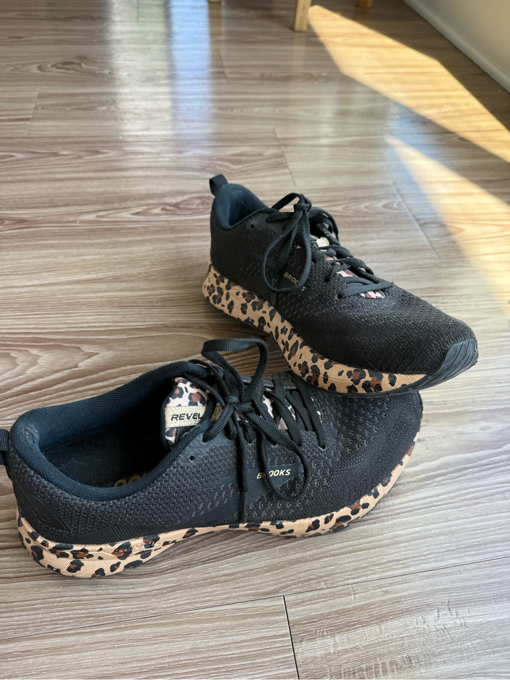 Brooks Black Kids' Sneakers with Leopard-Print Midsole